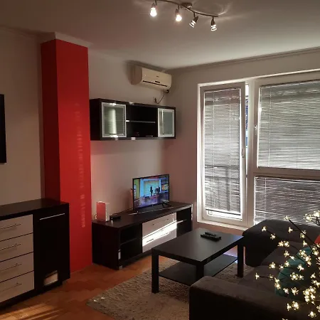 Rajiceva 5- Sa Prostranom Terasom I Garaznim Mestom *