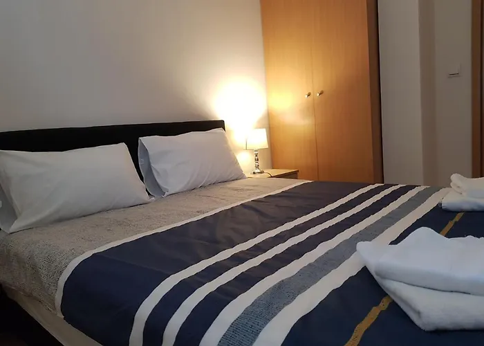 Rajiceva 5- Sa Prostranom Terasom I Garaznim Mestom *